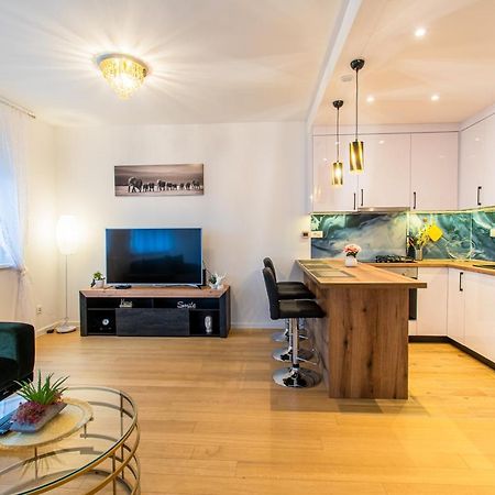 Flexible Selfcheckins 38 - Zagreb - Garage - Loggia - New - Luxury - Lejlighed Eksteriør billede