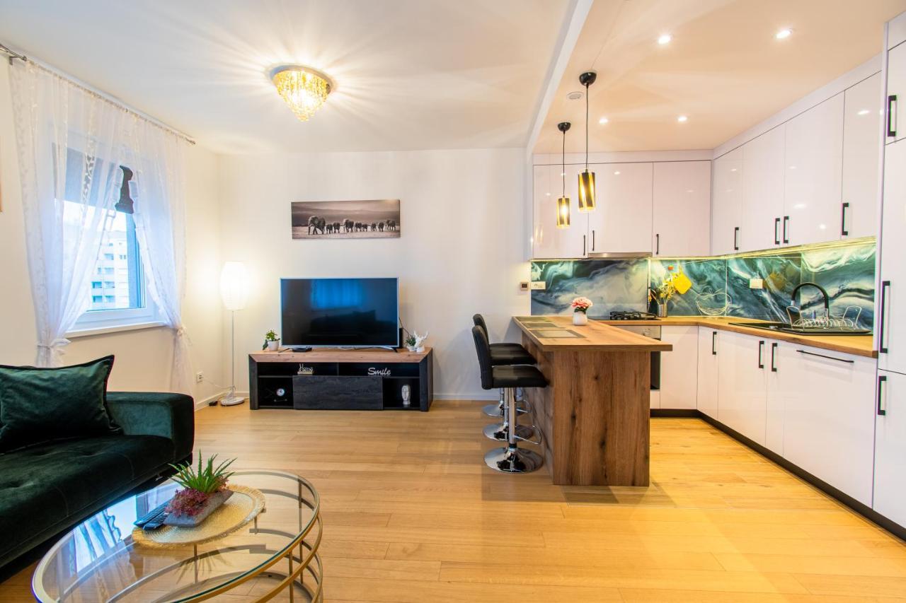 Flexible Selfcheckins 38 - Zagreb - Garage - Loggia - New - Luxury - Lejlighed Eksteriør billede